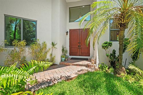 8205 Sw 171st Ter, Palmetto Bay, FL, 33157-9202 | Card Image