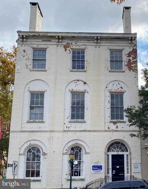 52 E High St, CARLISLE, PA, 17013-3060 | Card Image