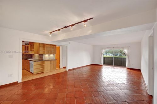 apt-205d-8335 Sw 72nd Ave, Miami, FL, 33143-8907 | Card Image