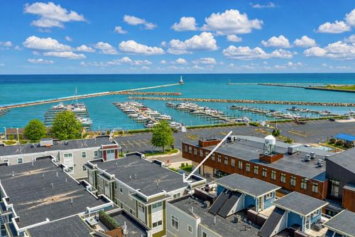 314 E Washington St, Port Washington, WI, 53074-1930 | Card Image