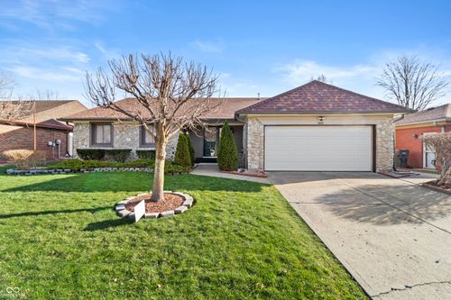 5601 Riva Ridge Dr, Indianapolis, IN, 46237-2109 | Card Image