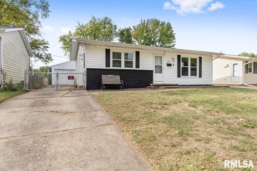 1751 Fairmont Dr, Springfield, IL, 62702-2927 | Card Image