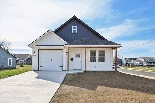 1846 N Utica Ave, Tulsa, OK, 74110-2410 | Card Image