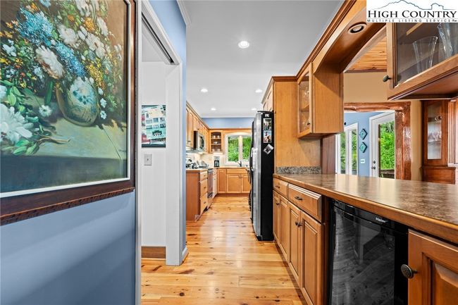 349 Belmont, House other with 4 bedrooms, 4 bathrooms and null parking in Boone NC | Image 22