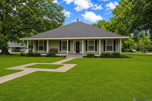 8232 Hermitage Dr, Denham Springs, LA, 70726 | Card Image