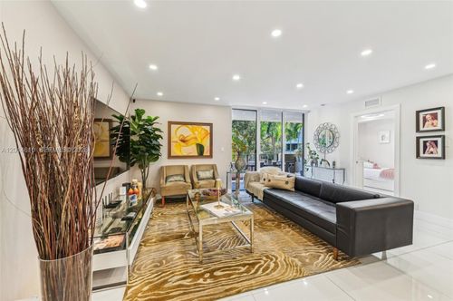 251-121 Crandon Blvd, Key Biscayne, FL, 33149-1570 | Card Image