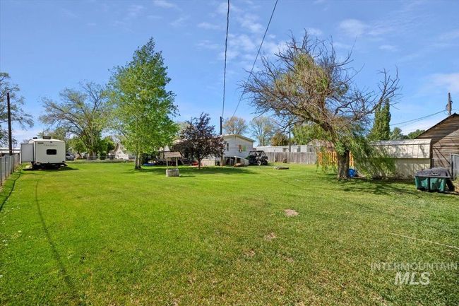 428 N 1 St St E, House other with 3 bedrooms, 2 bathrooms and null parking in Paul ID | Image 25