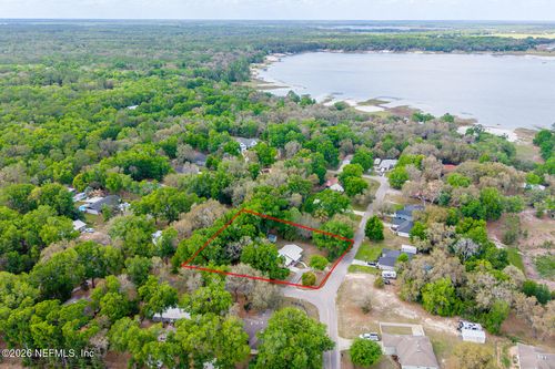 102 Swans Nest Cir, Melrose, FL, 32666-4016 | Card Image