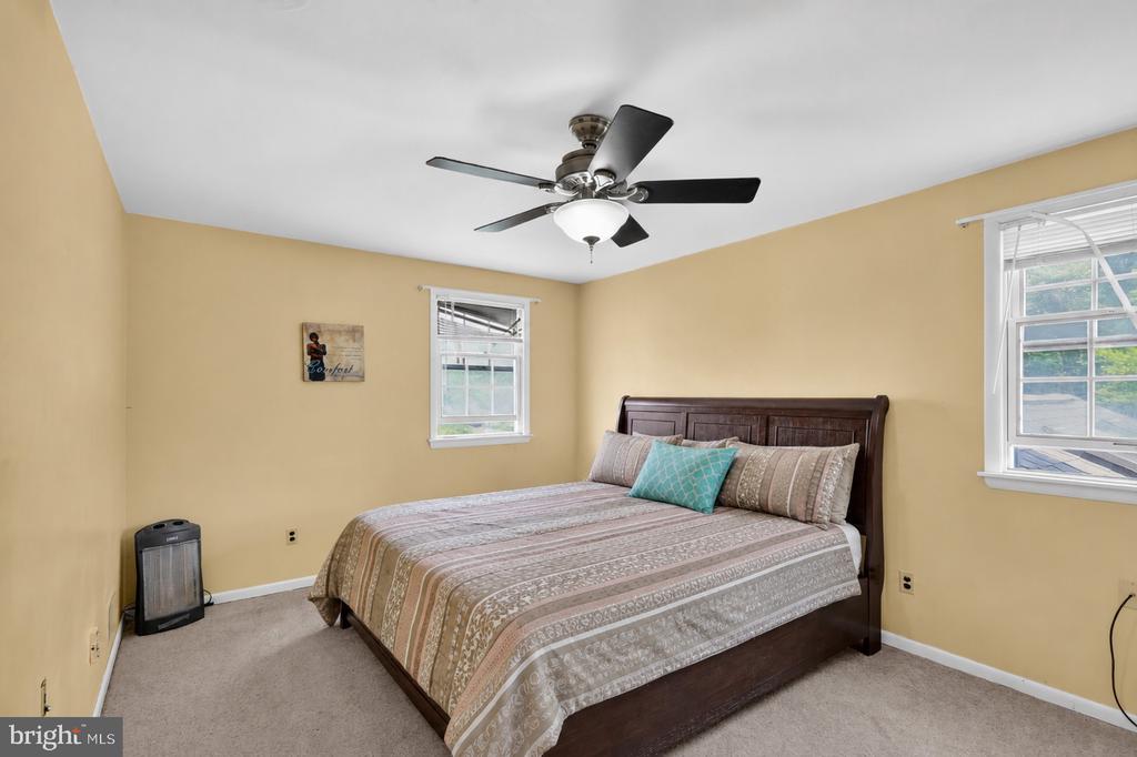 Residential in WALDORF 4