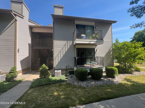 116-16 Sam Bonnell Dr, Clinton, NJ, 08809-1100 | Card Image