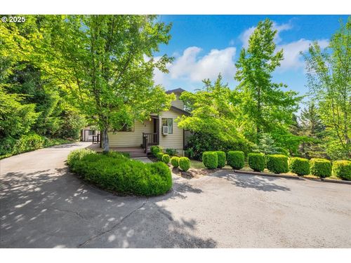 3135 Nw Charmyr Vista Dr, Corvallis, OR, 97330-2705 | Card Image