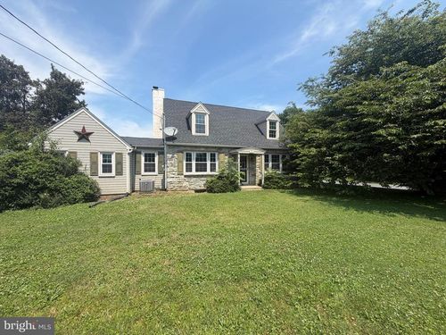 488 W 4th St, QUARRYVILLE, PA, 17566-9100 | Card Image
