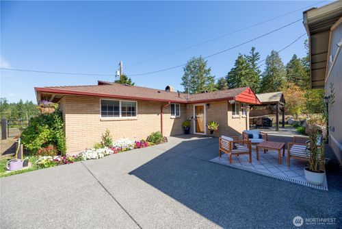 273702 Highway 101, Sequim, WA, 98382-9655 | Card Image