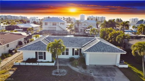 22 Bayview Blvd, FORT MYERS BEACH, FL, 33931-4506 | Card Image