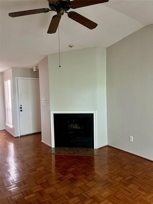 apt-10-5001 Lamonte Ln, Houston, TX, 77092-5648 | Card Image