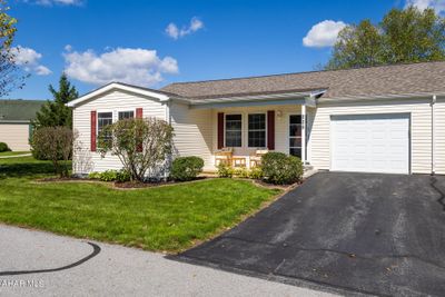 225 Bottenfield Boulevard, Home with 2 bedrooms, 2 bathrooms and null parking in Hollidaysburg PA | Image 2