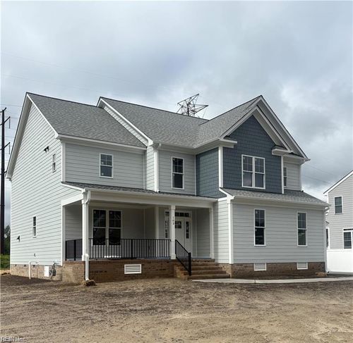 704 Dare Rd, Yorktown, VA, 23692-2908 | Card Image