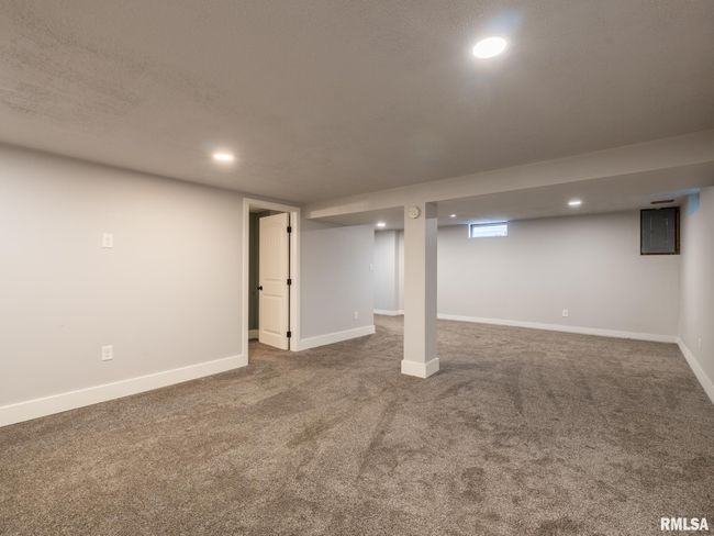 1411 W Wonderview Dr, House other with 4 bedrooms, 3 bathrooms and null parking in Dunlap IL | Image 37
