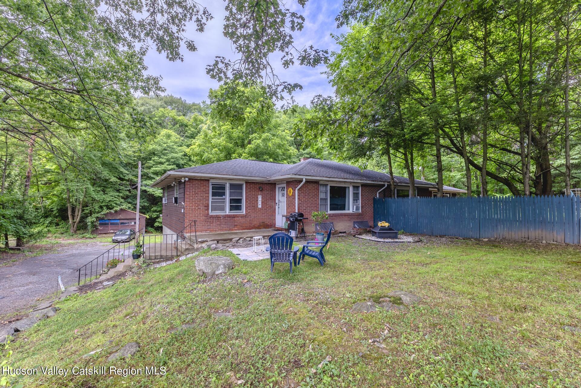 Horton Ln, Port Ewen, NY 12466