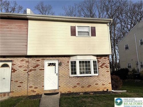 317 Lockridge Ln, Alburtis, PA, 18011-5015 | Card Image