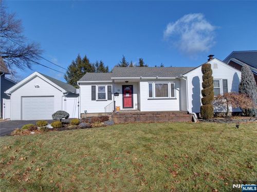 55 14th Ave, Elmwood Park, NJ, 07407-3507 | Card Image