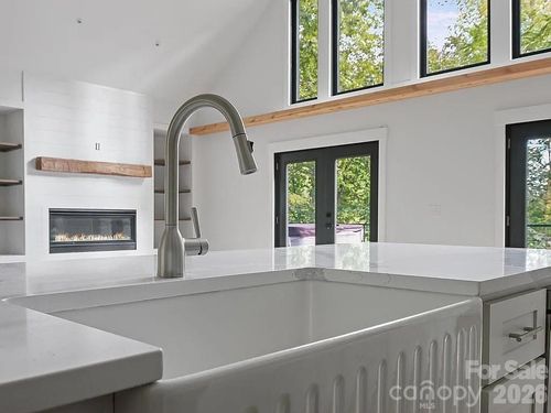 384 Cascada Vista Dr, Chimney Rock, NC, 28720 | Card Image