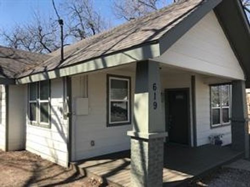 619 Bolivar St, Denton, TX, 76201-2917 | Card Image