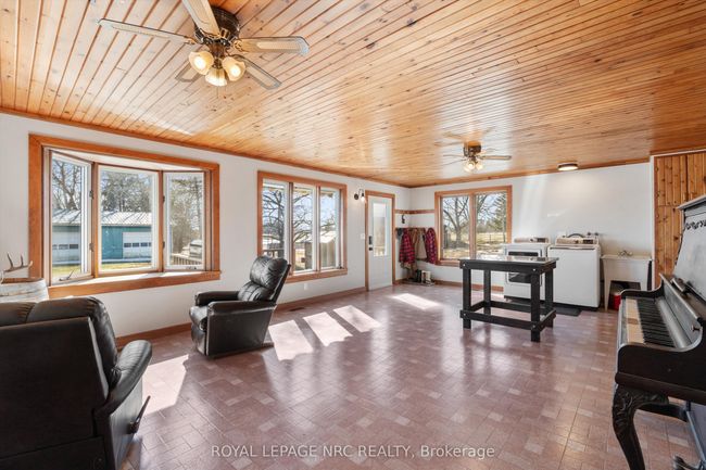 322 Foss Rd, House other with 3 bedrooms, 1 bathrooms and 4 parking in Fenwick ON | Image 13