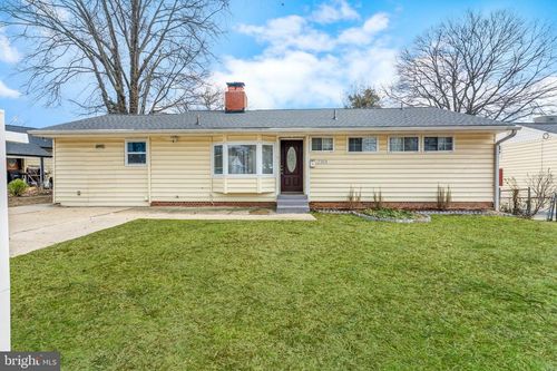 7303 16th Pl, HYATTSVILLE, MD, 20783-4322 | Card Image