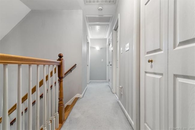 Upper HallwayCarpet in great shape | Image 23