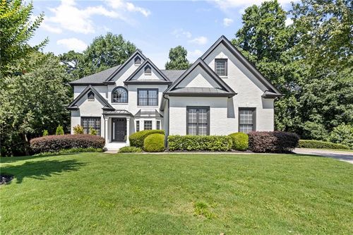 135 Emerald Ln, Roswell, GA, 30075-3456 | Card Image