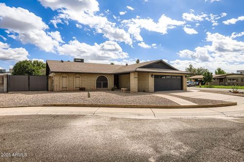 16405 N 49th Dr, Glendale, AZ, 85306-2037 | Card Image