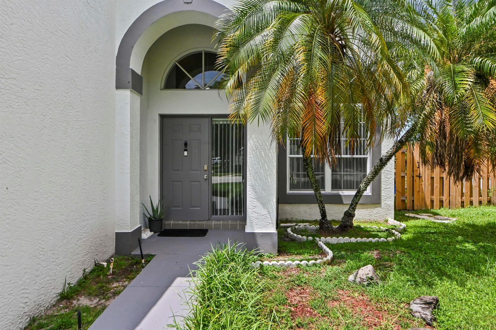 Residential in Lake Worth 3