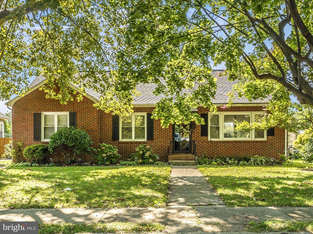 Apple Ave, Frederick, MD 21701