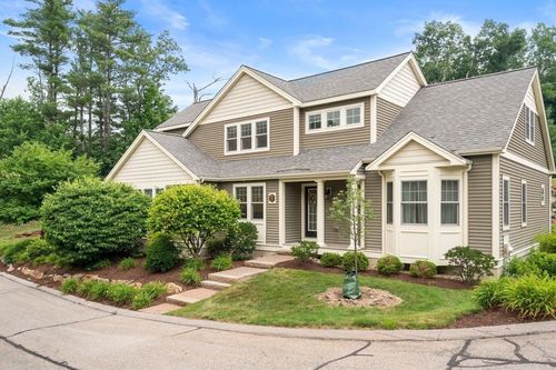 3 Mcgill Ct, Hopkinton, MA, 01748-2361 | Card Image