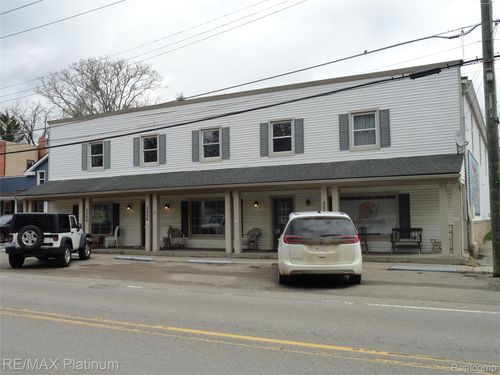 3552 Avon St, Hartland, MI, 48353-7722 | Card Image