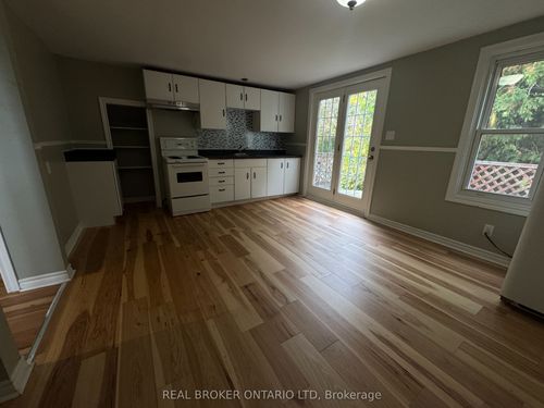 30-2 Norfolk County Rd, Tillsonburg, ON, N4G4G9 | Card Image