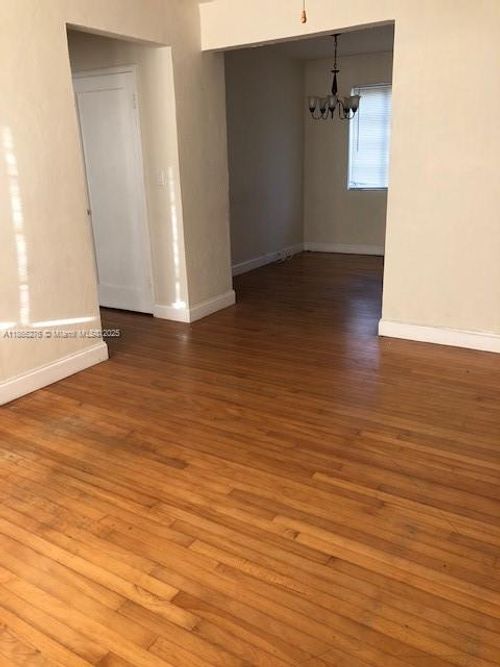 apt-3-614 Santander Ave, Coral Gables, FL, 33134-6571 | Card Image