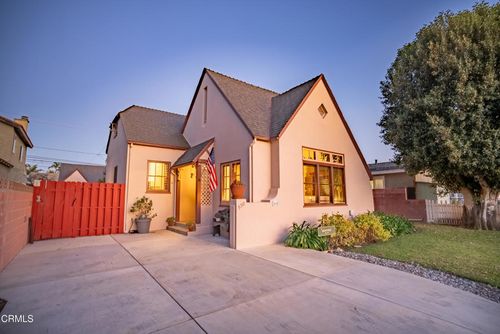 550 S G St, Oxnard, CA, 93030-6952 | Card Image