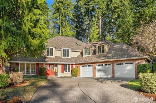 25718 Se 31st Place, Sammamish, WA, 98075 | Card Image
