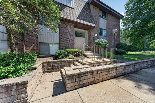 204-1447 Wildflower Way, South Bend, IN, 46617-1047 | Card Image