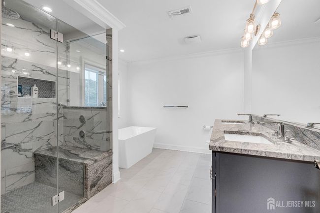 40 Cambridge Rd, House other with 5 bedrooms, 3 bathrooms and null parking in Edison NJ | Image 18