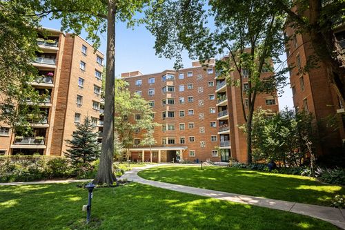 7sc-1856 Sherman Avenue, Evanston, IL, 60201 | Card Image