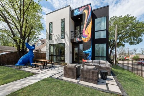 3415 Chihuahua Ave, Dallas, TX, 75212-2624 | Card Image