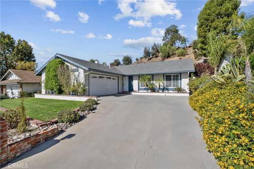 28309 Winterdale Dr, Canyon Country, CA, 91387-3132 | Card Image