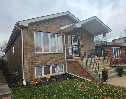 12328 S Aberdeen St, Calumet Park, IL, 60827-5804 | Card Image