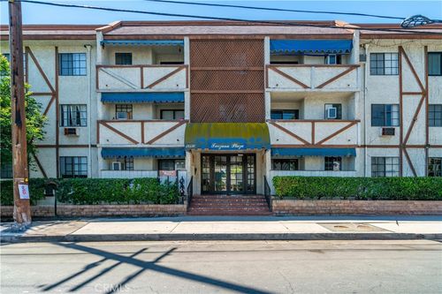 unit-209-18530 Hatteras St, Tarzana, CA, 91356-1914 | Card Image