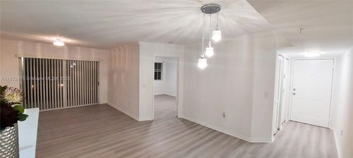 apt-206-2433 Centergate Dr, Miramar, FL, 33025-7230 | Card Image