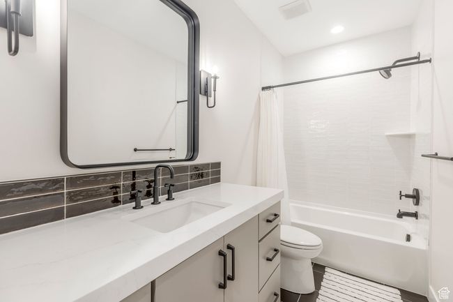 442 E Overlook Loop, Townhouse with 4 bedrooms, 5 bathrooms and 2 parking in Hideout UT | Image 37