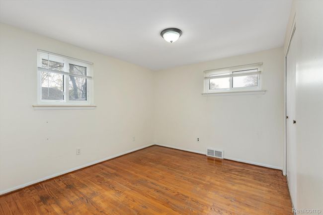 31209 Blair Dr, House other with 3 bedrooms, 2 bathrooms and null parking in Warren MI | Image 9